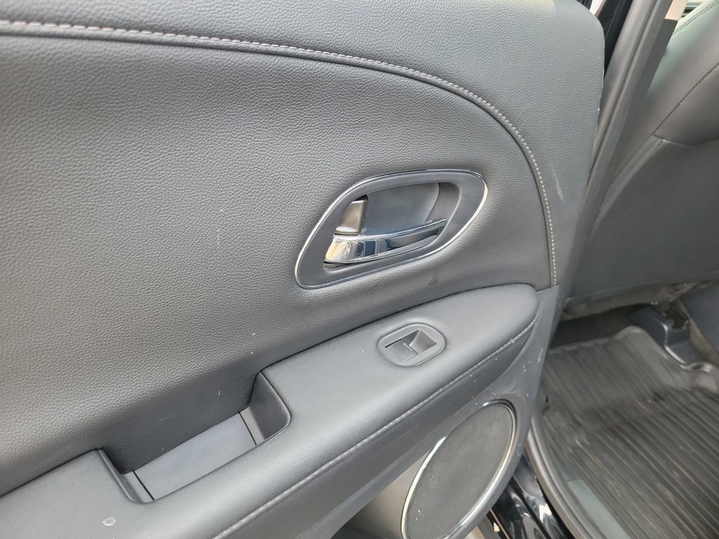 Used 2022 Honda HR-V EX-L image 18