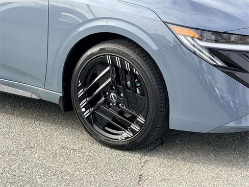 New 2026 Nissan Sentra SR w/ Floor Mat Package image 7