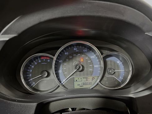 Used 2016 Toyota Corolla LE image 21