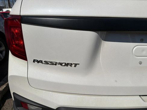 Used 2023 Honda Passport EX-L image 8