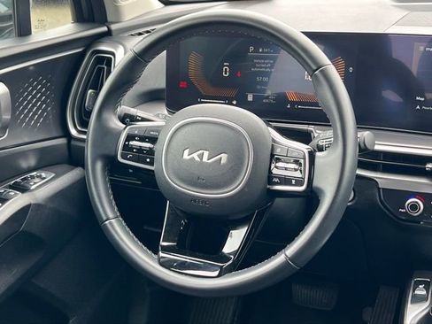 Certified 2024 Kia Sorento S image 12