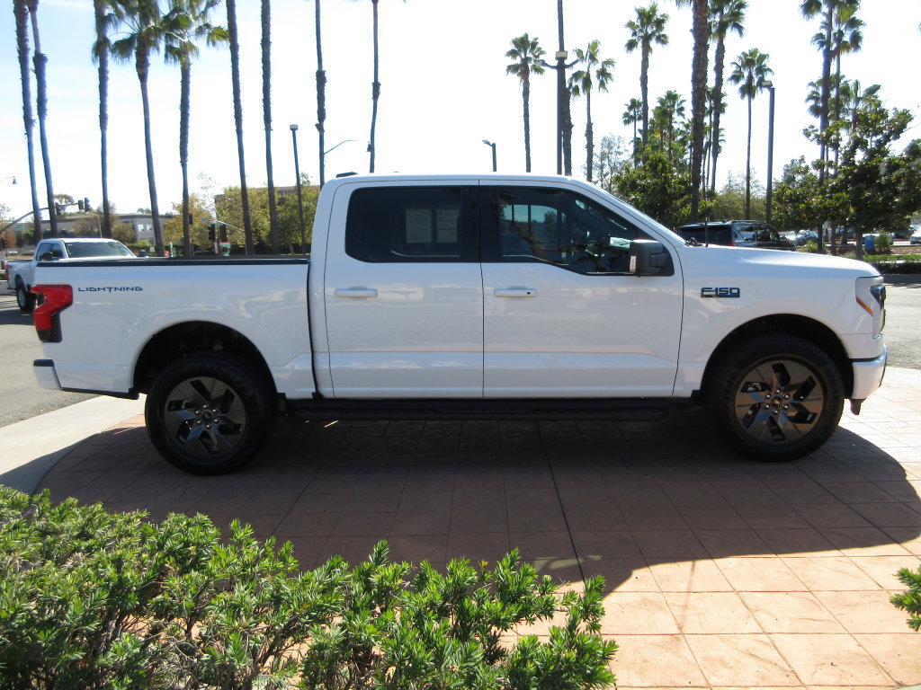 Certified 2024 Ford F150 Lightning Flash w/ Max Trailer Tow Package AWD/4WD image 5