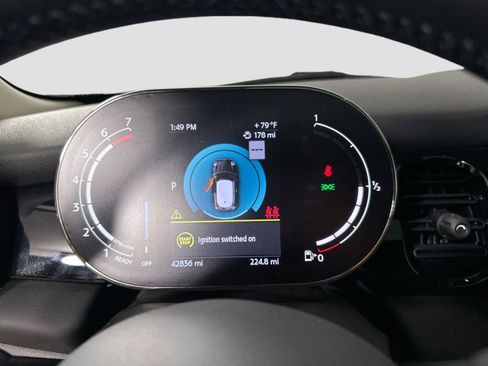 Used 2023 MINI Cooper 2-Door Hardtop image 13