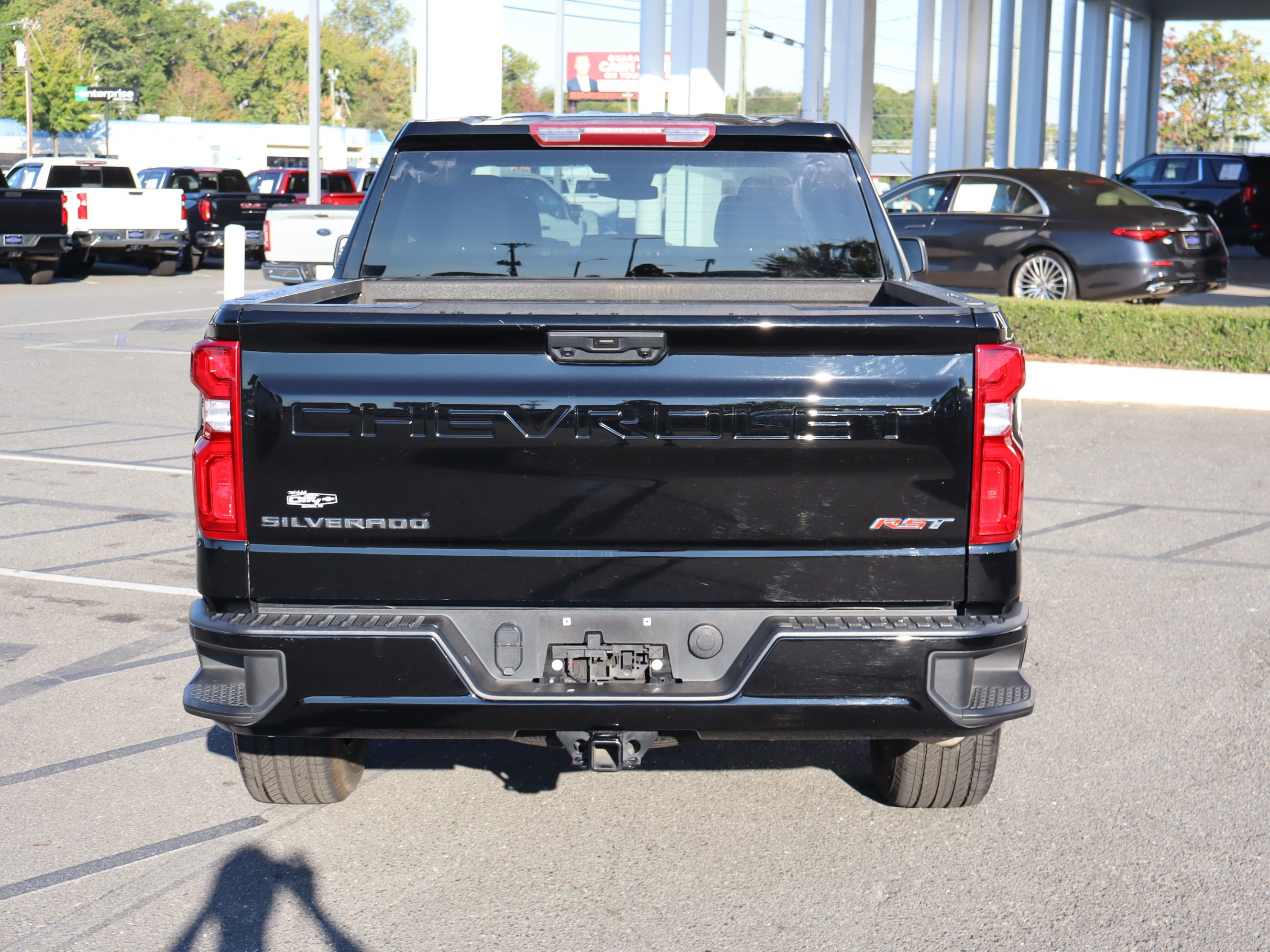 Used 2023 Chevrolet Silverado 1500 RST AWD/4WD image 9