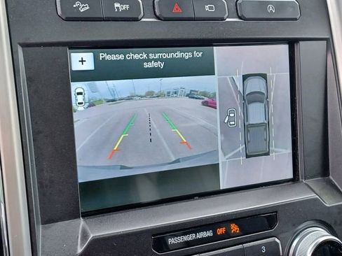Used 2018 Ford F150 Platinum w/ Equipment Group 701A Luxury AWD/4WD image 18