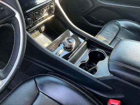 Used 2024 Jeep Grand Cherokee L Limited w/ Luxury Tech Group II image 17