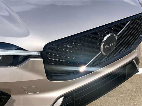 New 2026 Volvo XC60 B5 Ultra w/ Protection Package Premier AWD/4WD image 41
