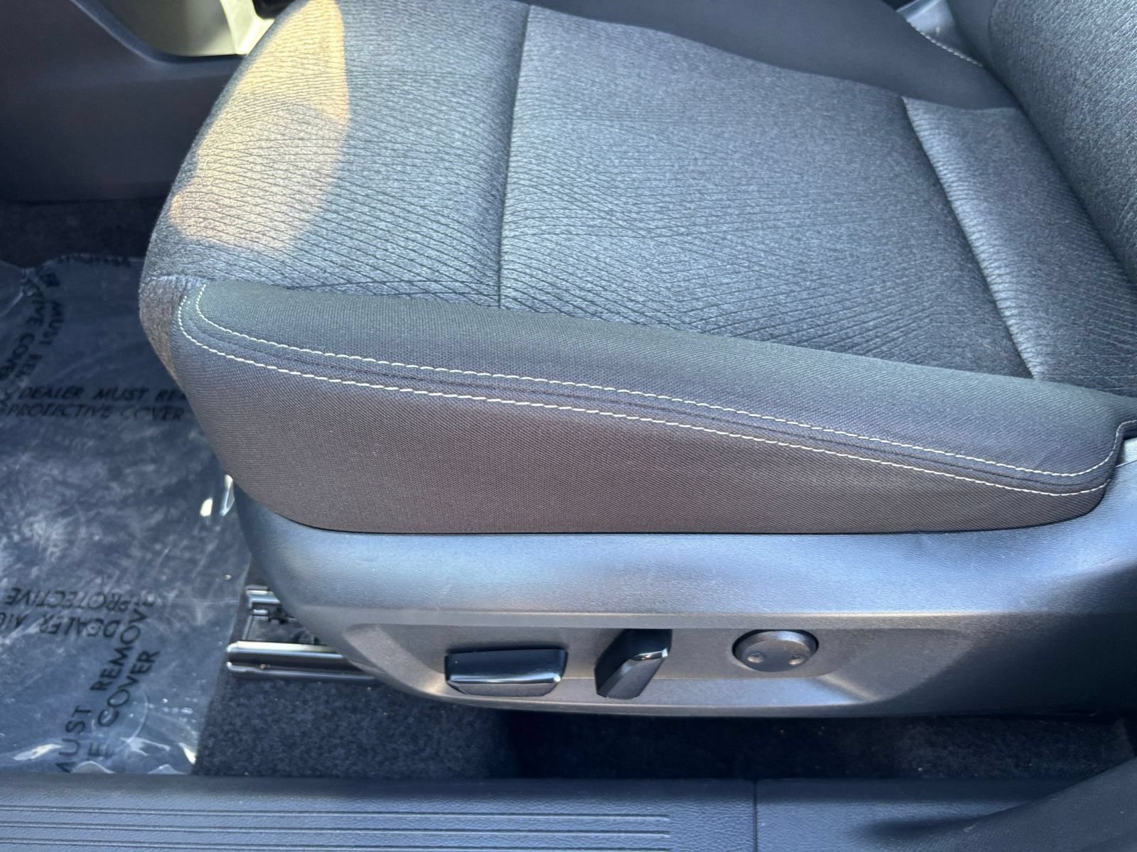 Used 2025 Nissan Rogue SV AWD/4WD image 21