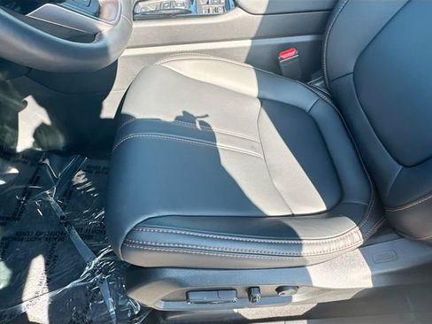 Certified 2025 Honda Pilot TrailSport image 18