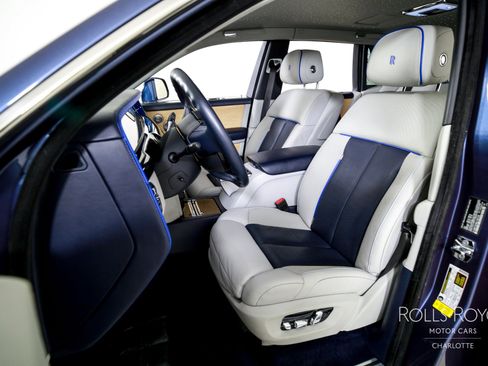 Used 2019 Rolls-Royce Phantom Sedan image 13