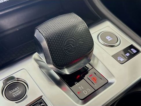Used 2023 Jaguar F-PACE SVR AWD/4WD image 19