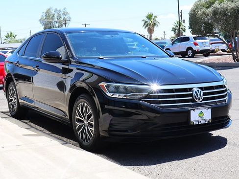 Used 2021 Volkswagen Jetta SE FWD image 14