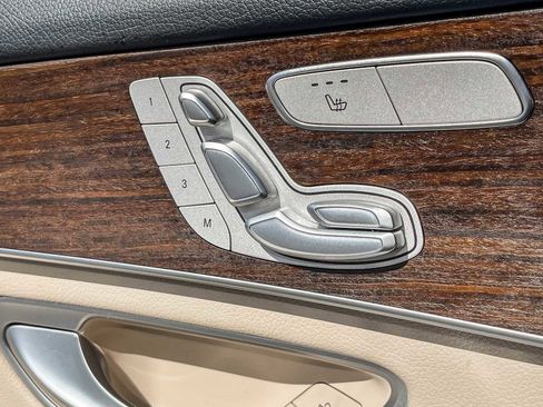 Used 2022 Mercedes-Benz GLC 300 image 20