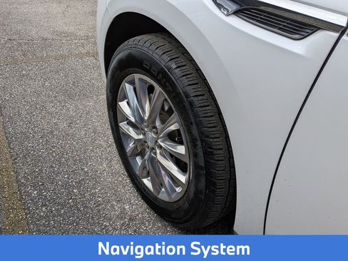 Used 2020 Buick Enclave Premium w/ Sun and Sites Package image 6