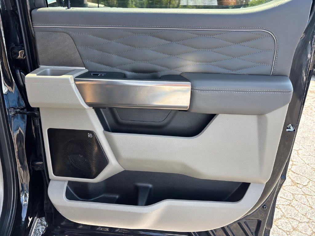 Used 2025 Ford F250 Platinum w/ Platinum Plus Package AWD/4WD image 18