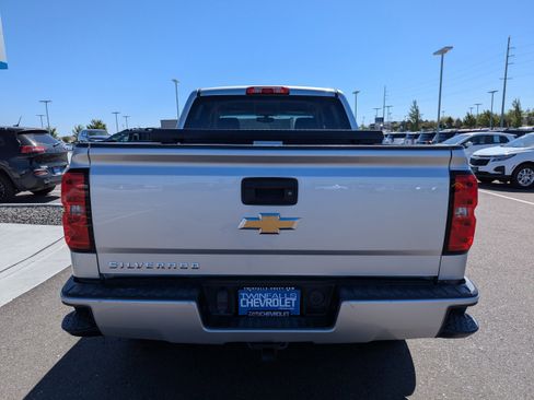 Used 2018 Chevrolet Silverado 1500 Custom w/ Custom Value Package AWD/4WD image 31