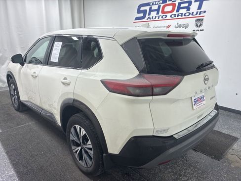 Used 2023 Nissan Rogue SV image 7