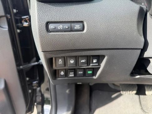 Used 2019 Nissan Rogue SL w/ Premium Package AWD/4WD image 15