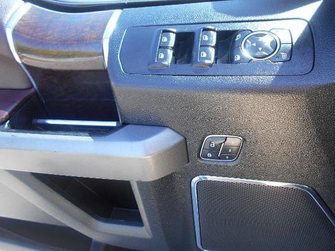 Certified 2017 Ford F150 Platinum w/ Equipment Group 701A Luxury AWD/4WD image 5