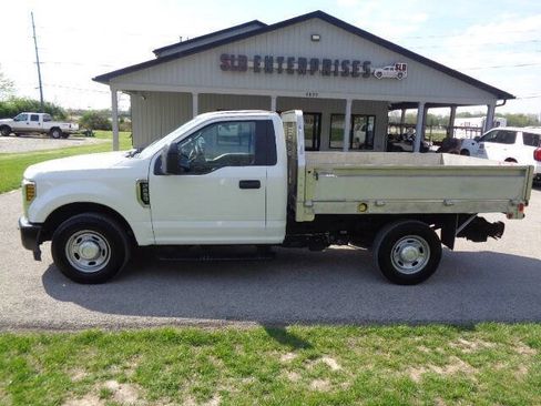 Used 2019 Ford F250 XL image 2