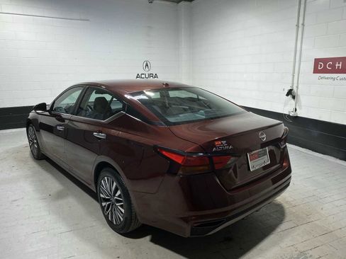 Used 2023 Nissan Altima 2.5 SV image 4