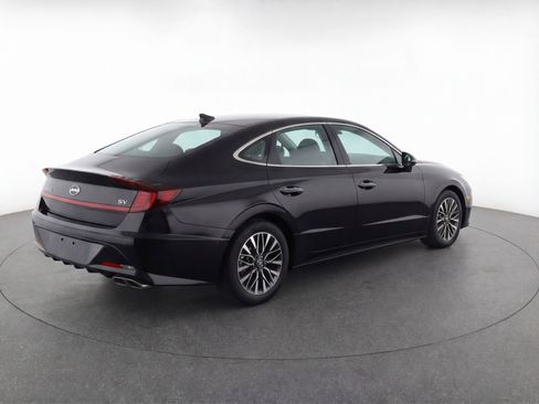 Used 2024 Nissan Altima 2.5 SV image 9