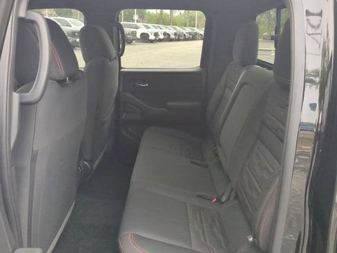 Used 2025 Nissan Frontier PRO-4X w/ Pro Convenience Package image 14