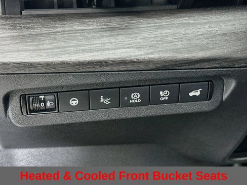 Used 2023 Nissan Ariya AWD/4WD image 16