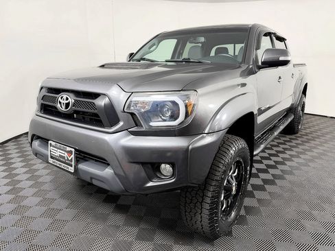 Used 2013 Toyota Tacoma 4x4 Double Cab w/ TRD Sport Pkg image 3