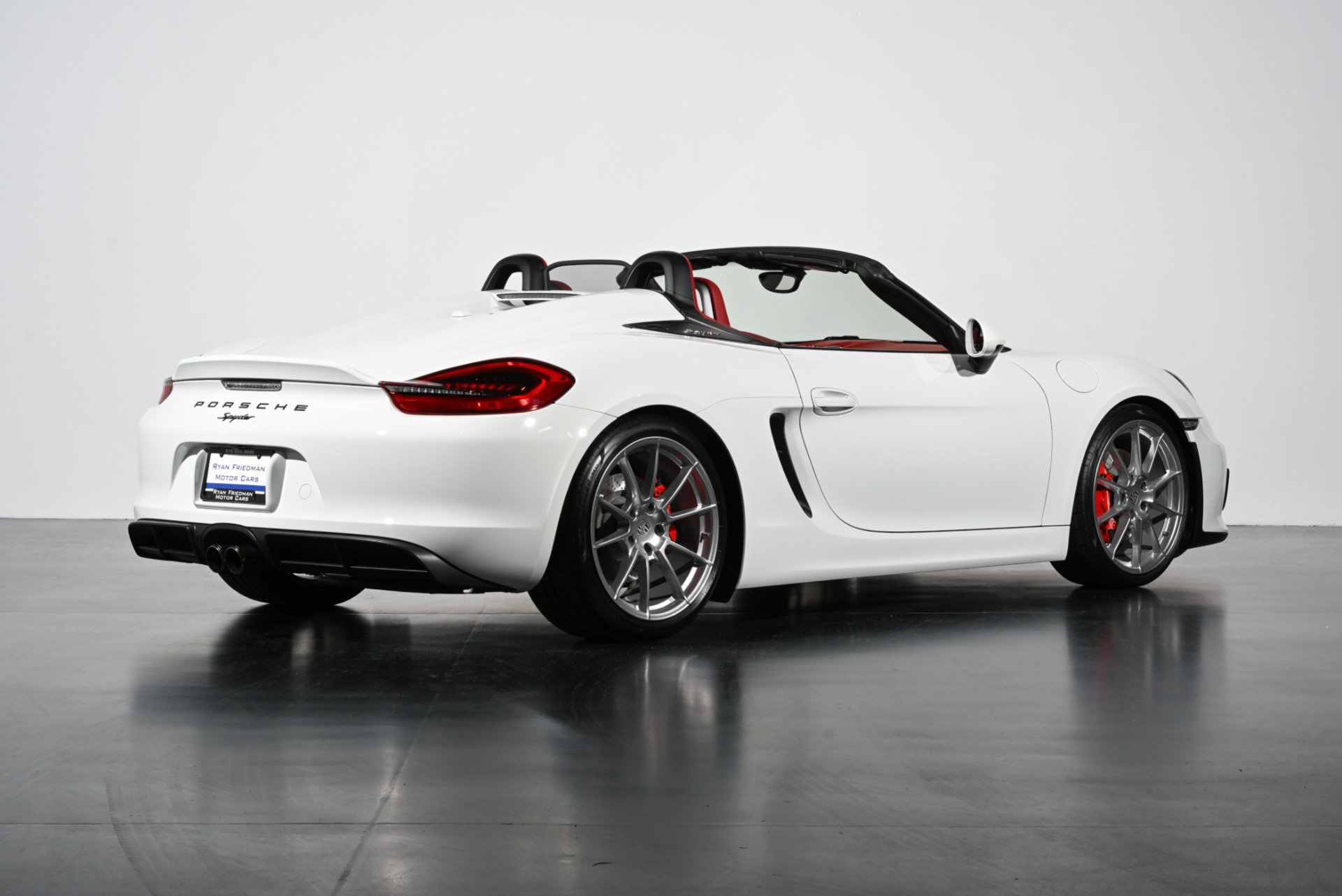 Used 2016 Porsche Boxster Spyder RWD image 10
