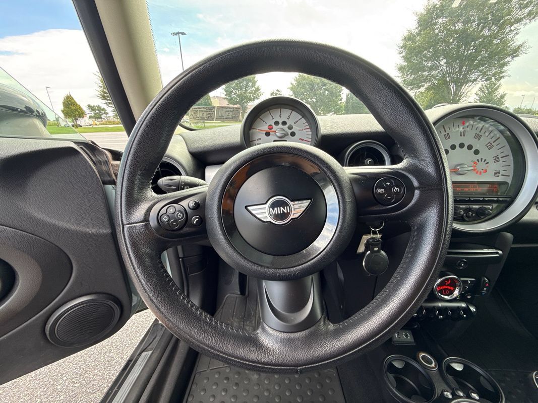 Used 2013 MINI Cooper Hardtop FWD image 18