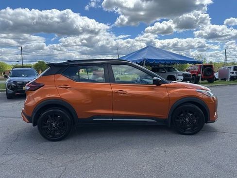 Used 2023 Nissan Kicks SR FWD image 6