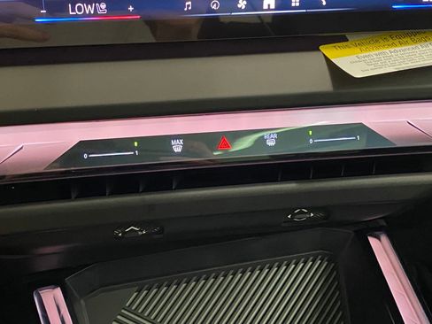 Used 2026 BMW X3 xDrive30 w/ Premium Package image 18