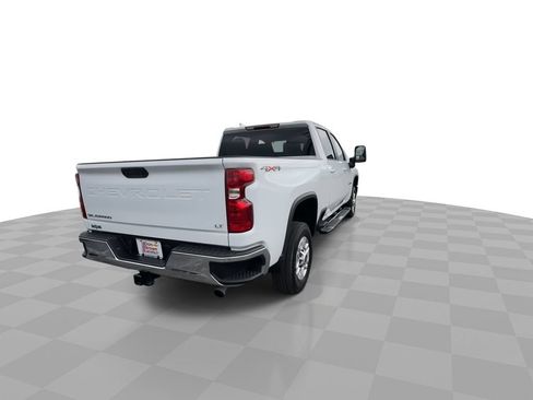 Used 2025 Chevrolet Silverado 2500 LT w/ Convenience Package AWD/4WD image 8