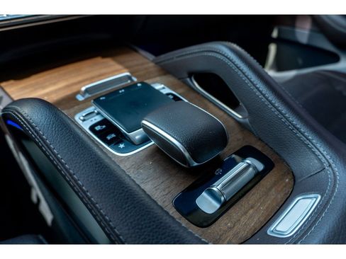 Used 2020 Mercedes-Benz GLS 450 4MATIC image 28