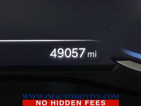 Used 2022 Genesis G70 2.0T image 21