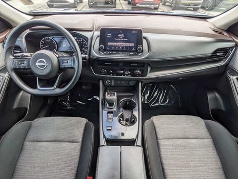 Used 2023 Nissan Rogue SV FWD image 15