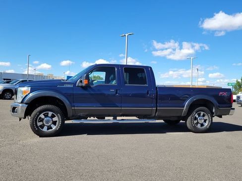 Used 2015 Ford F250 Lariat w/ Lariat Interior Package AWD/4WD image 2