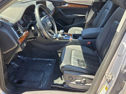 Used 2023 Audi Q5 2.0T Premium w/ Convenience Package AWD/4WD image 10