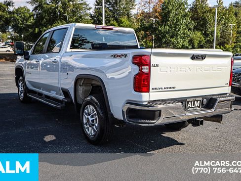 Used 2024 Chevrolet Silverado 2500 LT image 8