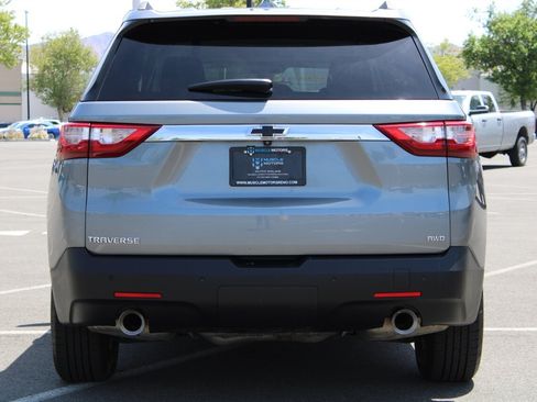 Used 2020 Chevrolet Traverse LT w/ Driver Confidence II Package AWD/4WD image 10