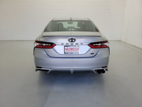 Used 2023 Toyota Camry SE FWD image 6