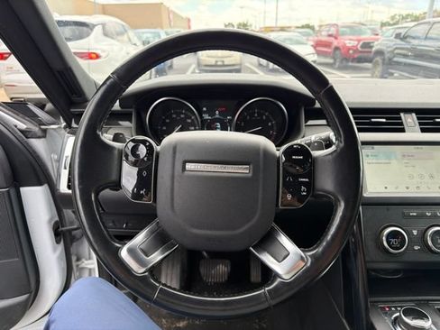 Used 2020 Land Rover Discovery SE AWD/4WD image 21