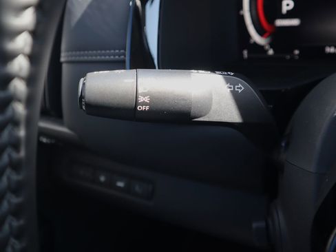 New 2026 Nissan Pathfinder Platinum image 23