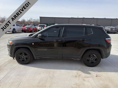 Used 2020 Jeep Compass Sport image 8