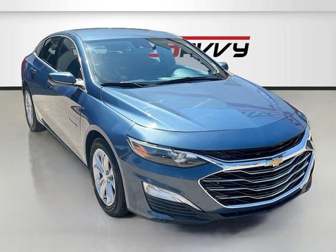 Used 2025 Chevrolet Malibu LT FWD image 1