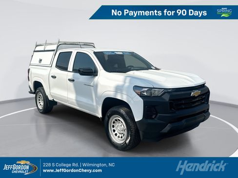 Used 2024 Chevrolet Colorado W/T w/ Safety Package image 1