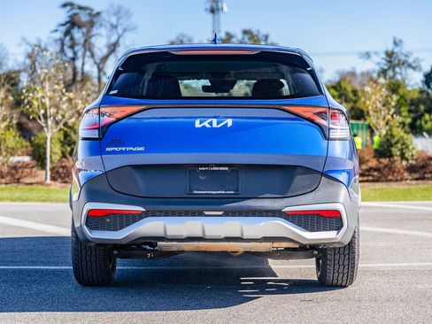 Used 2023 Kia Sportage EX image 6