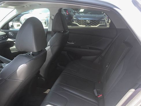Certified 2023 Hyundai Elantra Limited FWD image 23