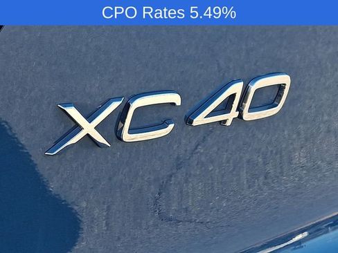 Certified 2023 Volvo XC40 B5 Plus w/ Driver Assist Package AWD/4WD image 32